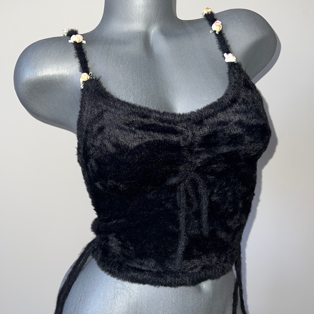For love and lemons woman’s fuzzy ruched tank top size small